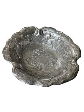 Arthur court bunny rabbit larger serving bowl